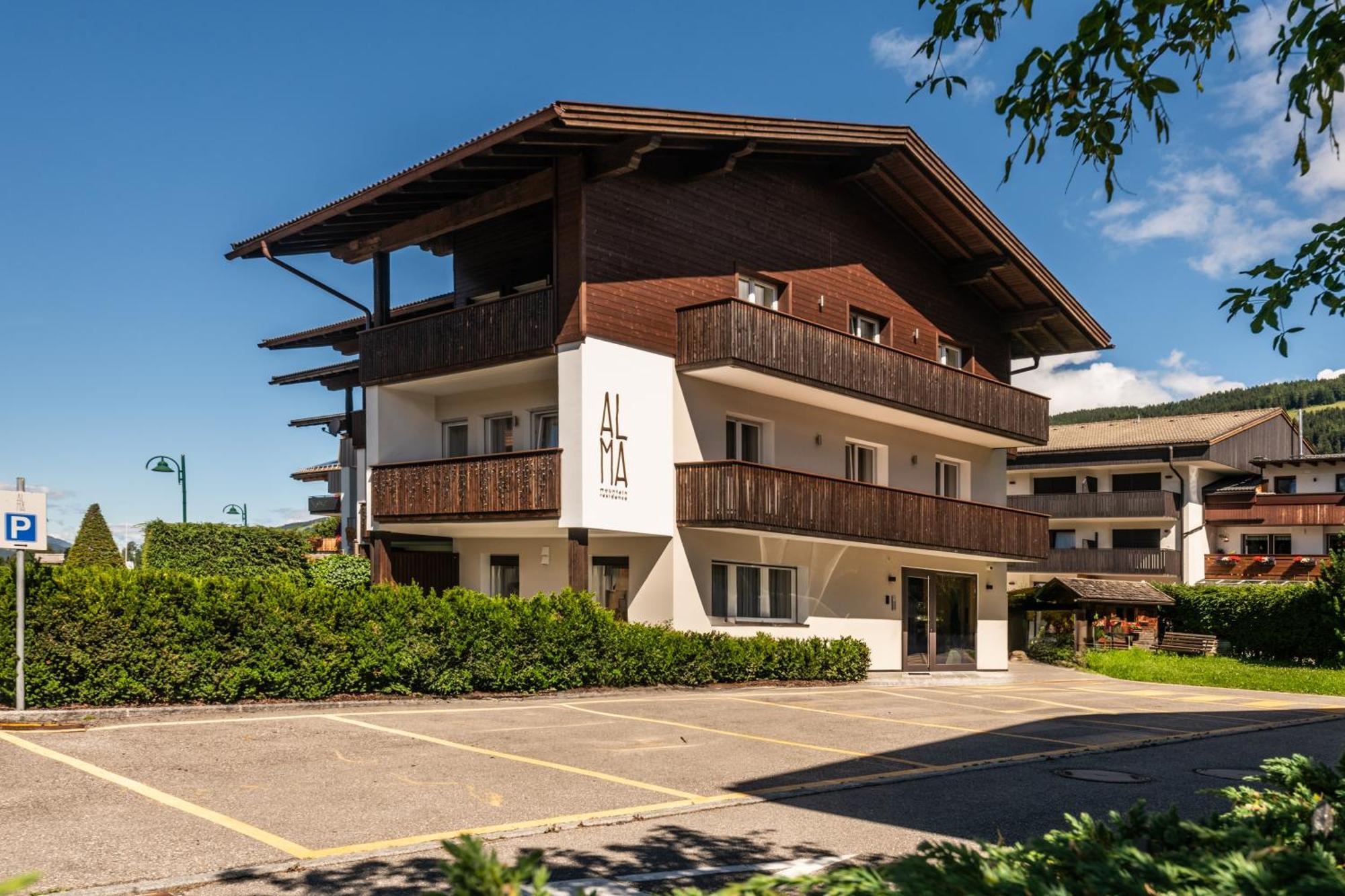 Alma Mountain Residence Dobbiaco Exterior foto